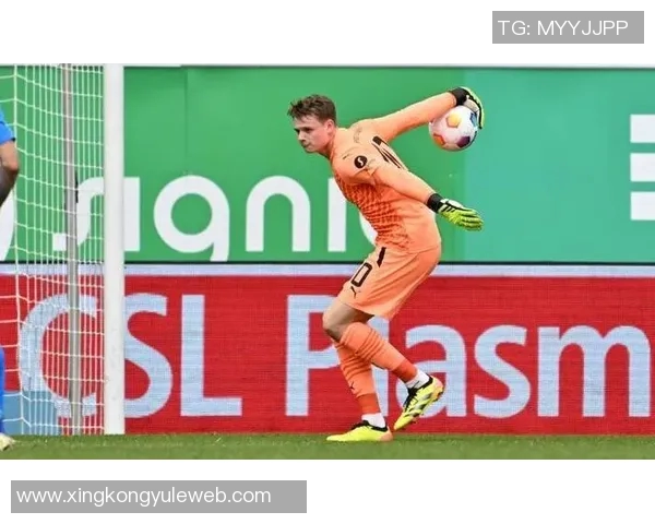 乌尔比希哥哥今夏加盟拜仁担任女足二队门将教练的最新消息